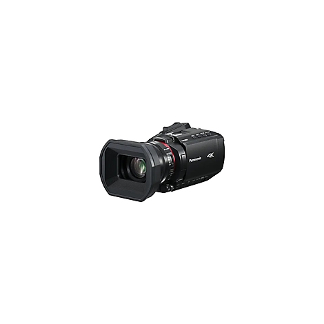 Caméra vidéo noire avec viseur, objectif et commandes. Inscription : Panasonic 4K.