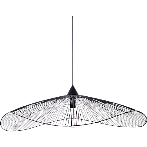 Hängeleuchte aus schwarzem Draht. Die Lampe hat eine flache, gewellte Form und eine einzelne Glühbirne.