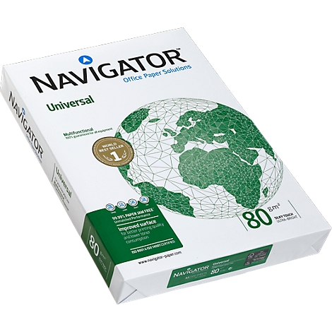 Un paquet de papier blanc de Navigator avec un globe vert. Détails du texte imprimé.