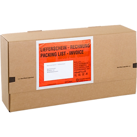 Braune Paketbox mit einem orangenen Aufkleber, auf dem "Lieferschein - Rechnung" steht.