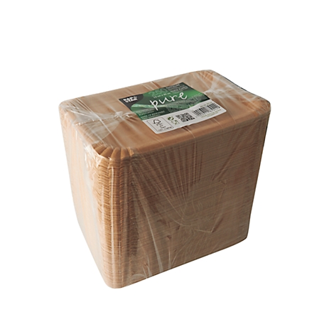 Ein verpackter Stapel rechteckiger Teller. Auf der Oberseite befindet sich ein Etikett mit der Aufschrift "pure".