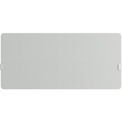 Couvercle rectangulaire gris clair avec des coins arrondis. Il y a de petites projections blanches des deux côtés.