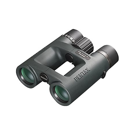 Dunkelgraues Fernglas der Marke Pentax. Mit grünen Linsen und Fokusrad.