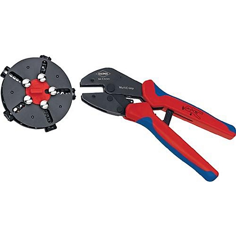 Pince à sertir et mâchoires interchangeables, rouge et bleu. À gauche, une pièce ronde avec plusieurs évidements et billes métalliques, à droite, la pince.