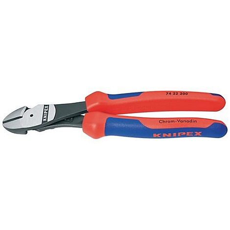 Pinces coupantes latérales rouges et bleues. Chrom-vanadium et 74 32 200 sont écrits sur les poignées. Le fabricant Knipex est reconnaissable.