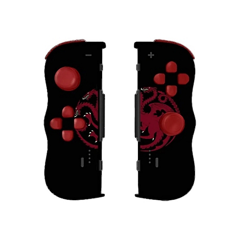 Schwarze Gamecontroller, rot akzentuiert. Auf beiden Seiten sind Game of Thrones Drachenlogos.
