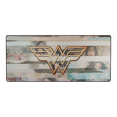 Rechteckige Wonder Woman-Tischmatte mit Collage-Design und goldenem Logo.