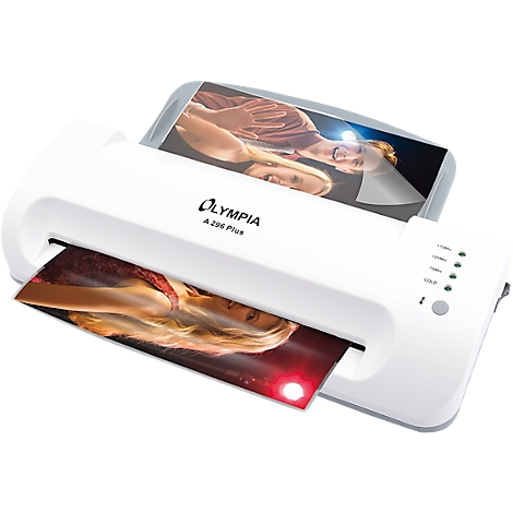 Laminateur blanc Olympia A296 Plus, laminant des photos. Les photos sont insérées en haut et en bas.
