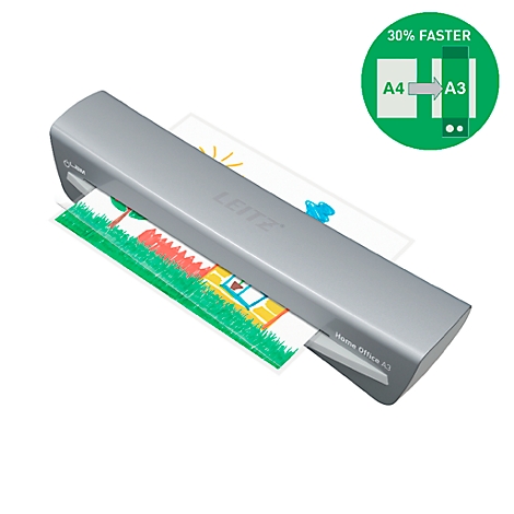 Laminateur gris avec des feuilles de papier colorées. Un cercle vert indique l'accélération. Le nom 'Leitz' est visible.