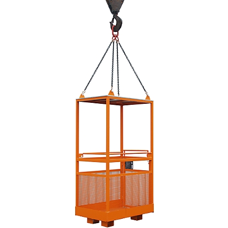 Cesta de trabajo naranja suspendida de cadenas, sujeta a un gancho.