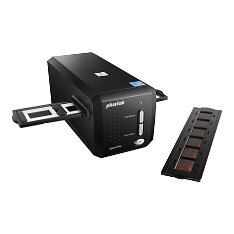 Schwarzer Filmscanner mit ausziehbarer Diarutsche und separater Filmhalterung. Aufschrift "plustek".