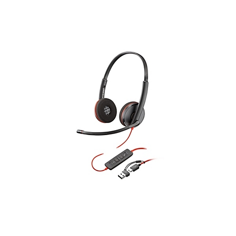 Casque noir avec accent rouge. L'arceau, les coussinets d'oreille, le microphone, le câble et le connecteur USB sont visibles.