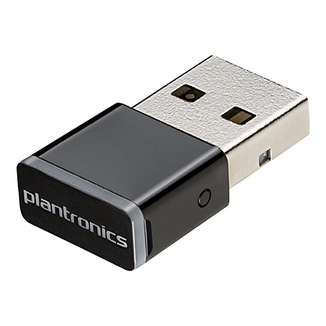 USB-Dongle von Plantronics, schwarz mit silbergrauem USB-Stecker. Auf der schwarzen Fläche ist Plantronics in Grautönen zu lesen.