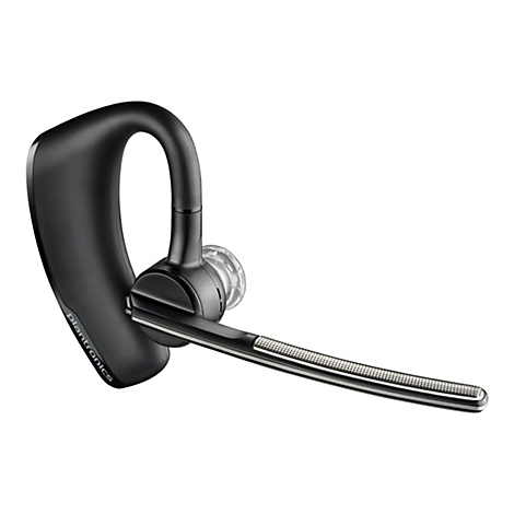 Schwarzes Bluetooth-Headset mit Ohrbügel und Mikrofon. Das Headset ist vor weißem Hintergrund abgebildet. Auf dem Headset ist der Markenname Plantronics zu sehen.