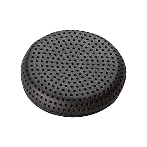 Nahaufnahme eines kreisförmigen, schwarzen Ohrpolsters mit Löchern. Es liegt vor einem weißen Hintergrund.
