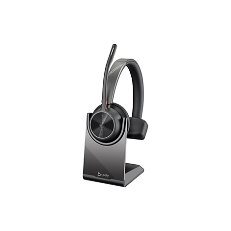Schwarzes Poly Voyager 4310 Headset auf einer passenden Ladestation vor weißem Hintergrund.