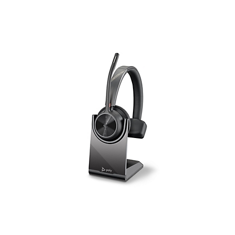 Schwarzes Poly Voyager 4310 Headset auf einer glänzenden Ladestation, weißer Hintergrund.