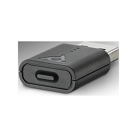 Adaptateur USB noir avec port USB-C, plan rapproché.