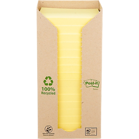Post-it plaknotities in verpakking. Bruine verpakking, gele plaknotities. Opschrift: 100% gerecycled.