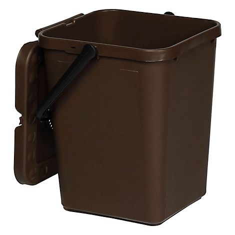 Poubelle à compost carrée marron avec couvercle et poignée noire. La poubelle est sur un fond blanc.