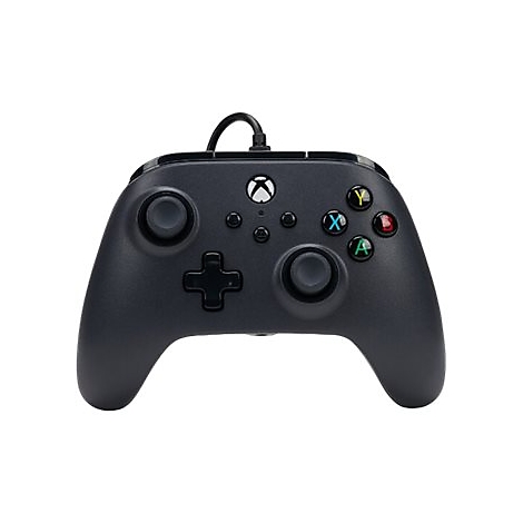 Schwarzer Xbox-Controller mit Logo und Kabel, Tasten in Grün, Gelb, Blau und Rot.
