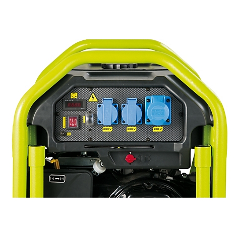 Nahaufnahme des Bedienfelds eines gelben Stromgenerators mit drei blauen 230-Volt-Steckdosen und einem Schalter.