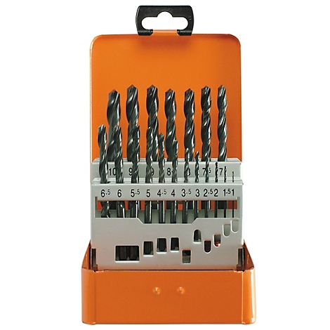 Bohrer-Set in einer orangefarbenen Box. Verschiedene Größen sind in einer Reihe angeordnet, mit Zahlen zur Größenbestimmung.