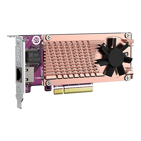 Une carte d'extension informatique avec dissipateur thermique et ventilateur, dans des tons métalliques. Il y a de petites inscriptions sur le circuit imprimé.