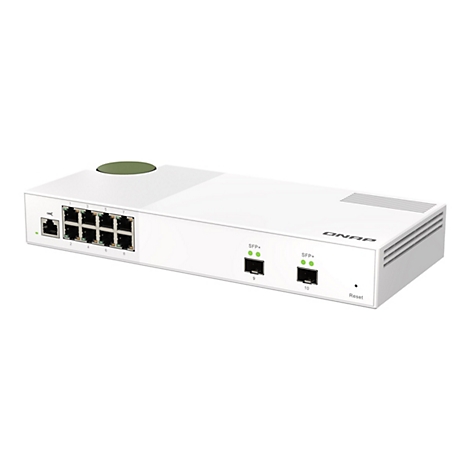 Un commutateur réseau blanc avec plusieurs ports, des LED vertes et le mot "QNAP".