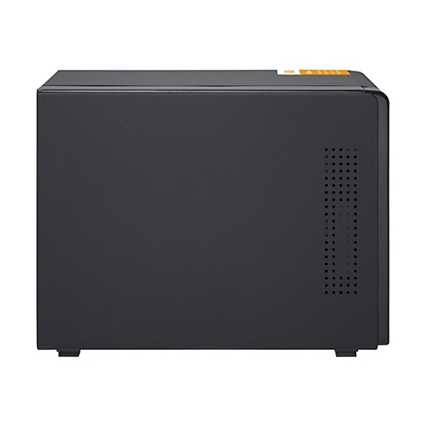 Serveur informatique gris foncÃ© avec trous de ventilation sur fond blanc.