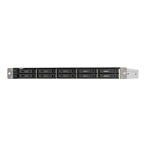 Ein schwarzes QNAP-NAS-Gerät, das auf einem weißen Hintergrund steht. Es hat mehrere Einschübe für Festplatten und diverse LEDs.