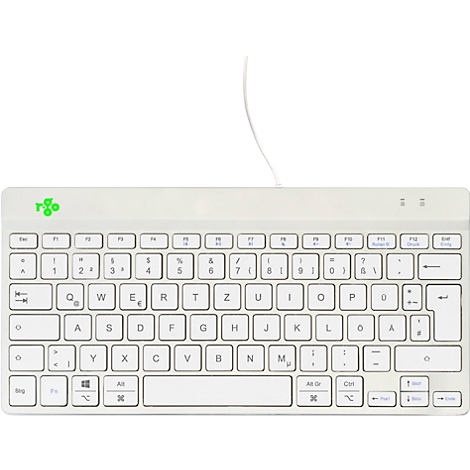 Hellgraue Computertastatur mit weißen Tasten und deutschem Layout. Oben links grünes Logo, Kabelanschluss.