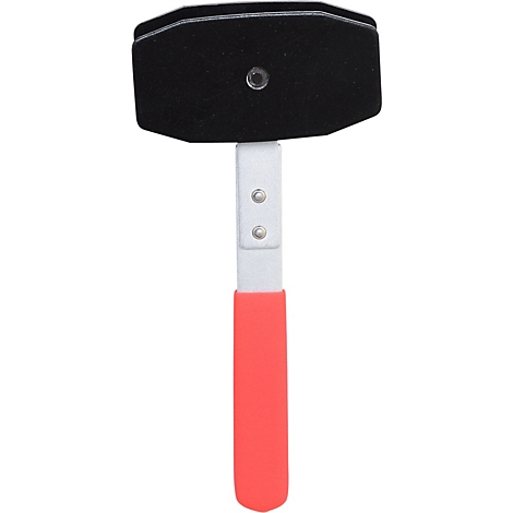 Ein Werkzeug mit schwarzem, rechteckigem Kopf und rotem Griff. Der Stiel ist weiß.