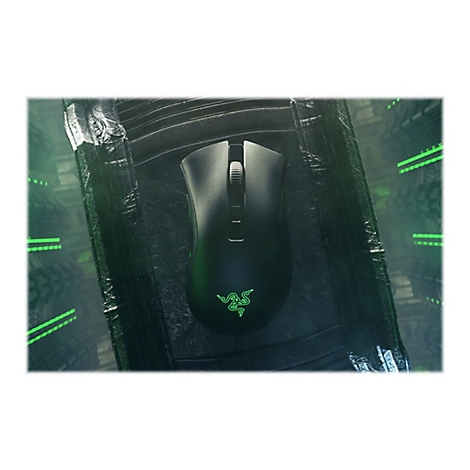 Schwarze Gaming-Maus mit grünem Razer-Logo. Die Maus liegt auf einer strukturierten, dunklen Oberfläche, umgeben von grün leuchtenden Linien.