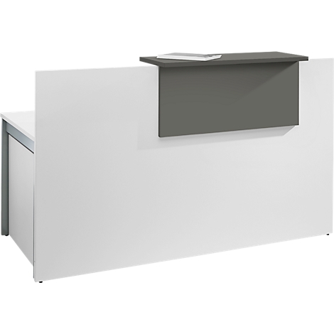 Witte receptiebalie met grijze plank. Papier ligt op de plank.