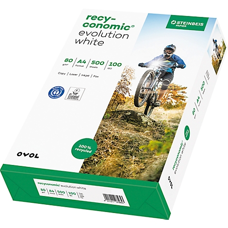 Papierpackung mit "recy-conomic evolution white"-Aufdruck, dahinter Mountainbiker.