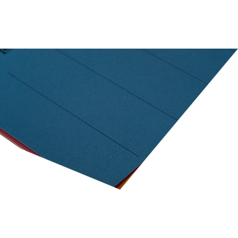 Blauer Papierordner mit grauen Linien auf weissem Hintergrund, aus einer leicht erhöhten Perspektive fotografiert.