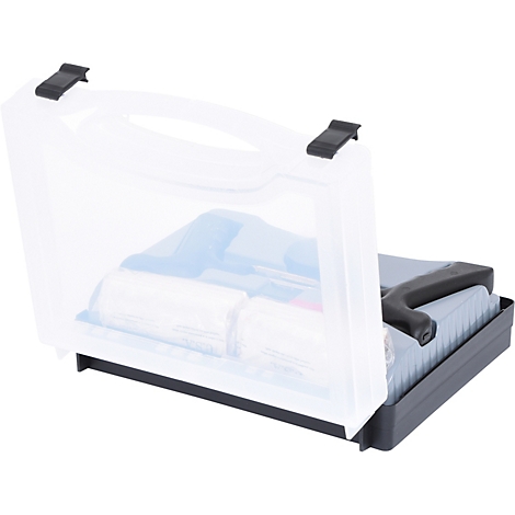 Erste-Hilfe-Kasten, teilweise geöffnet, mit transparentem Deckel und schwarzem Griff.