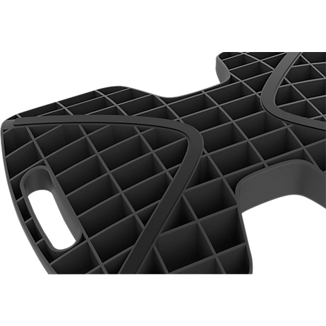Gros plan détaillé d'une structure noire en forme de grille avec des ouvertures pour poignées.
