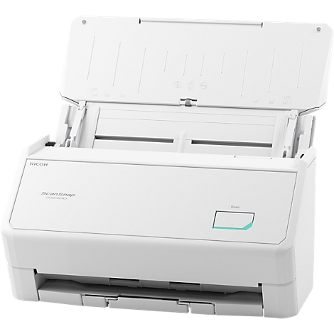 Weißer Ricoh ScanSnap Dokumentenscanner mit aufgeklappter Zufuhr vor weißem Hintergrund.