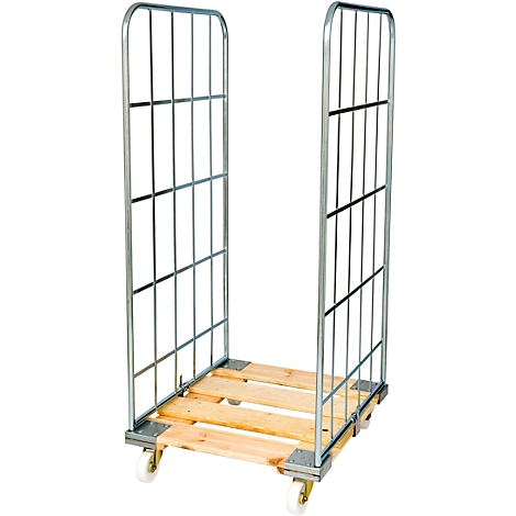 Een lege rolcontainer met een metalen frame en houten pallet, op witte wielen.