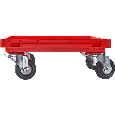 Rote Transportkiste mit Rädern, Detailansicht. Auf weißem Hintergrund, von der Seite gezeigt.