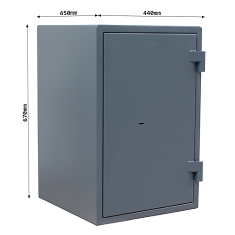 Grijze kluis met deur en slot. Afmetingen in mm aangegeven. 670 mm hoog, 450 mm breed.