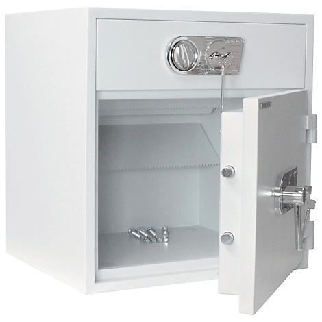 Weisser Tresor, Tür geöffnet, Schlüssel im Schloss. Im Inneren sind Schrauben.