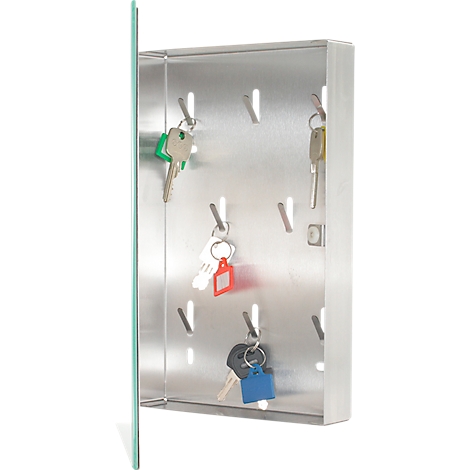 Metalen sleutelkast met sleutels die hangen met gekleurde labels. De kast heeft een glazen voorkant.