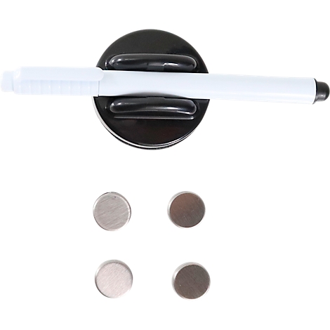 Zwart magnetisch bord met witte pen, vier kleine magneten eronder.