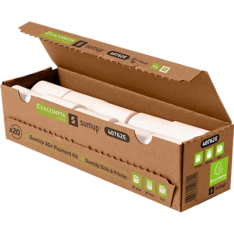 Une boîte en carton marron ouverte contenant des rouleaux de papier blanc. La boîte est étiquetée avec 'SumUp' et les détails du produit.