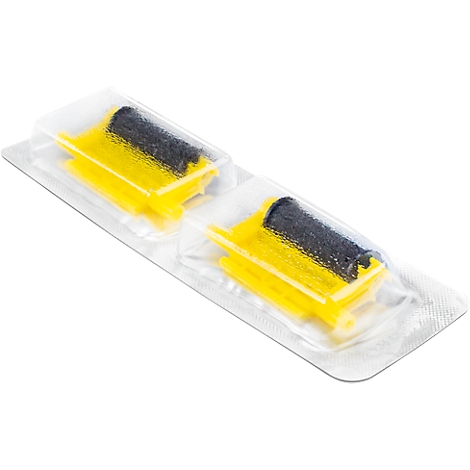 Deux rouleaux d'encre jaunes avec des rouleaux noirs dans un emballage plastique transparent.