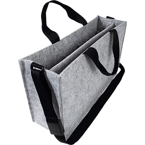 Sac en feutre gris avec poignées noires et bandoulière. Il a deux compartiments.