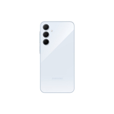 Hellblaues Smartphone mit drei Kameras und SAMSUNG Schriftzug auf weißem Hintergrund.